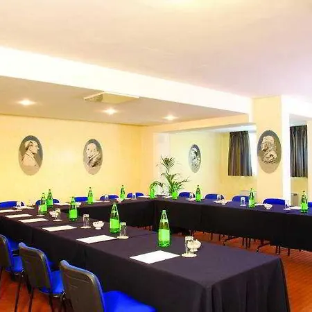 西斯托弗酒店 3*